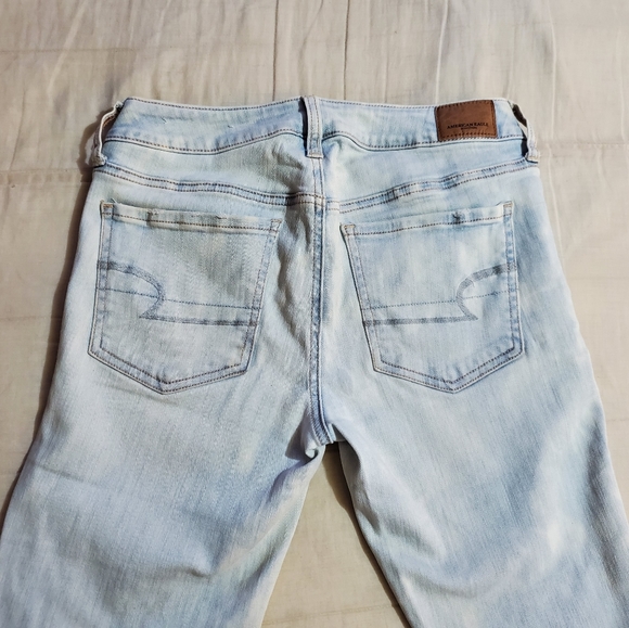 💖 American Eagle Light Wash Jeggings - Picture 4 of 7